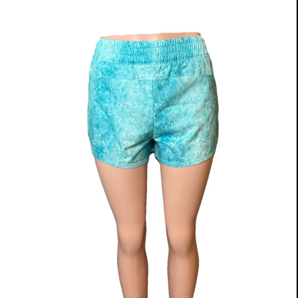 Victoria’s Secret Aqua Tie-Dye On Point Shorts S Beachy Summer Activewear